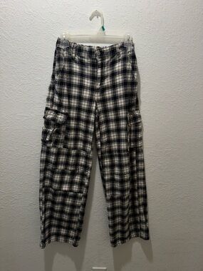 Forever 21 Black and White Plaid Cargo Pants
